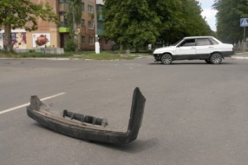 В центре Покровска (Красноармейска) ДТП: столкнулись 2 автомобиля