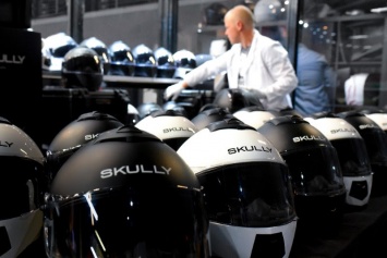 Доставка шлемов Skully заказчикам продолжается