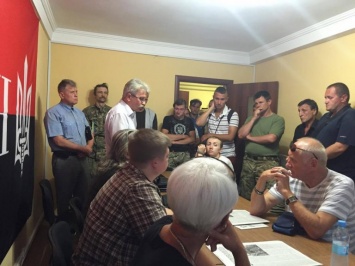 Нацисты объявили о создании "Штаба обороны Киева" для срыва крестного хода УПЦ МП