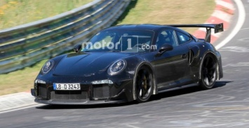 Прототип обновленного Porsche 911 GT2 приступил к дорожным испытаниям
