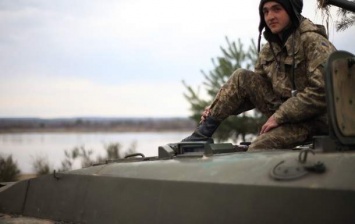 Украинская армия получила более 12 тысяч единиц отечественной техники