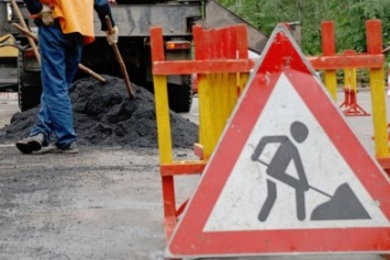 На заметку водителям: Где сегодня в Одессе ремонтируют дороги