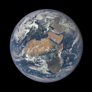 Ученые показали год из жизни Земли в одном видео