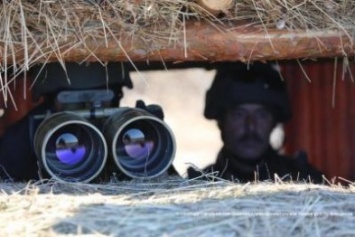 Против украинских пограничников на КПВВ "Марьинка" применили лазерное оружие