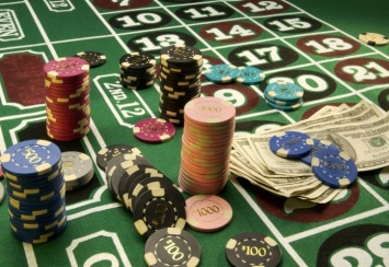 Милиционер предупреждал хозяев казино о предстоящих проверках