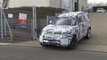 Фотошпионы засняли прототип Land Rover Discovery на тестах в Нюрбургринге