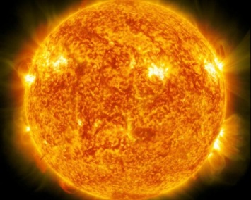 Ученые: На Солнце зафиксированы 2 мощные вспышки