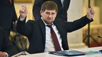 Кадыров привлек внимание к чемпионату по тхэквондо своей растяжкой на фото
