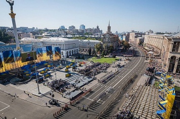 Порошенко запретил пролет боевых самолетов над Киевом - могут сбить диверсанты