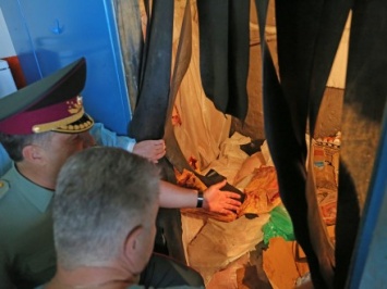 Министр обороны проверил, как кормят бойцов в Одесской области