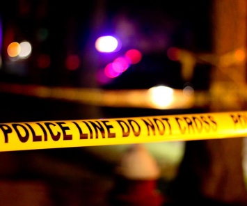 В ночном клубе во Флориде 2 подростка погибли и 16 ранены в результате стрельбы