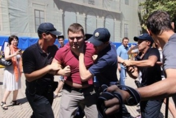 Ответственность за яйца против Савченко взяли на себя одесские "АЗОВцы" (ФОТО)