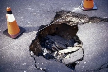 Харьковского мэра попросили отремонтировать дорогу в Киевском районе