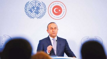 Глава МИД Турции попросил Европу не оказывать давления на страну