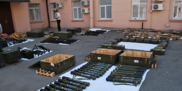 Reuters рассказал о контрабанде оружия с востока Украины