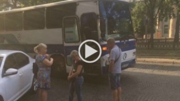 Налет на автобус в Днепре: новые подробности (видео)