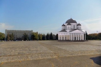 В Кременчуге проверят законность строительства-возрождения Успенского собора на площади Победы