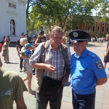 Одесский «евромайдановец» рассказал, как его пытались заколоть ручкой на Думской площади