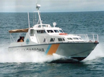 На админграницах с Крымом пограничники усилили присутствие катеров Морской охраны