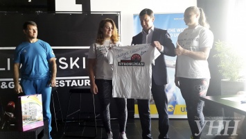 Украинка победила в международном конкурсе стронгменов