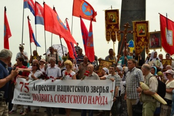 В УПЦ МП открещиваются от одного из организаторов "Бессмертного полка" в Киеве