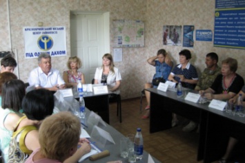 Покровский (Красноармейский) городской центр занятости посетили эксперты ПРООН и МОП