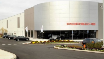 Компания Porsche пропустит салон в Детройте-2017