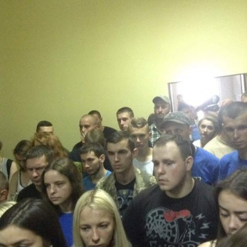 Во Львове суд вынес приговор АТОшникам, напавшим на таксиста