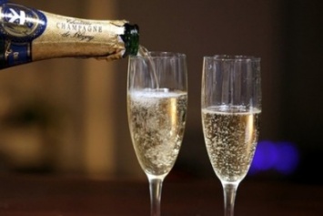 В Крыму установлена минимальная цена на шампанское