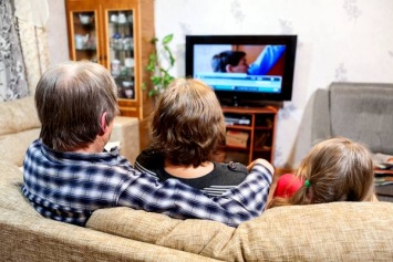Долгие просмотры телевизора увеличивают риск внезапной смерти