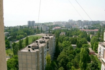 В Черноморске назвали по улице Данченко 3-В производится замена навесов