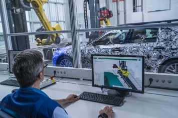 Виртуальный BMW 5 серии: уникальная технология оптического измерения для создания 3D-модели автомобиля нового поколения