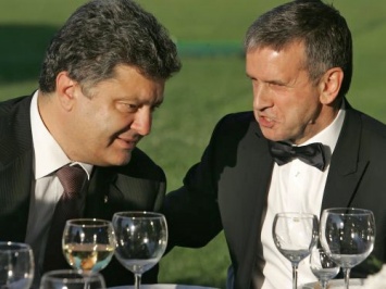 Москва отказывается от прямого общения с Порошенко