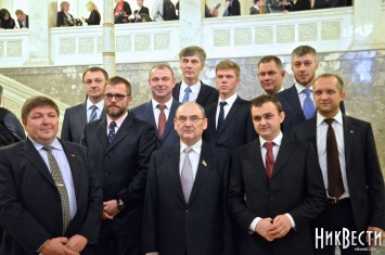 Примерно 60% обращений к депутатам, избранным на Николаевщине, касаются материальной помощи