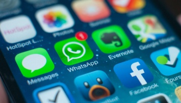 WhatsApp хранит сообщения пользователей после удаления чатов в мессенджере