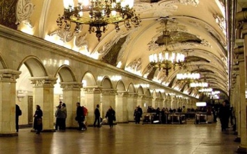 В московском метро на фиолетовой ветке появились проблемы