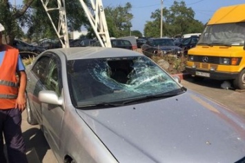 Одесские патриоты разбили авто с георгиевской ленточкой (ФОТО)