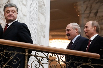Порошенко подписал "Минск" от безысходности - волонтер