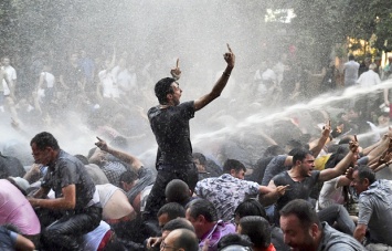 В Ереване полиция вновь разогнала оппозиционный митинг