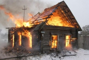 Пожар в частном доме в Подмосковье привел к гибели четырех человек