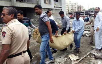 В Индии в результате обрушения здания погибли 9 человек
