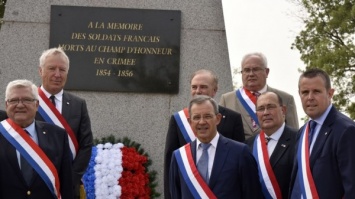 Французских депутатов пригласили в Крым на День Победы