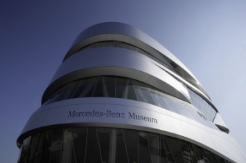 О партнерских скидках объявили Porsche и Mercedes