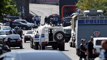 Вооруженнная группа в Ереване сдалась властям, история исчерпана?