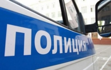 На западе Москвы пятеро неизвестных ограбили магазин