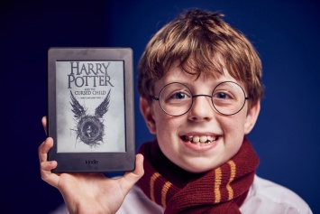 10-летний мальчик прочел новую книгу о Гарри Поттере за 59 минут