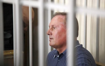 Защита Ефремова обжалует решение о его аресте