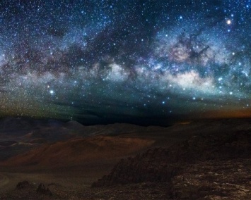 Ученые: Телескоп Hubble сделал снимки самых древних звезд Млечного Пути