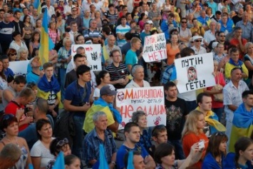 Мариупольцам покажут документальное кино о протестах в Украине