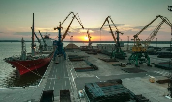 Администрация порта «Октябрьск» получила разрешение на дноуглубление